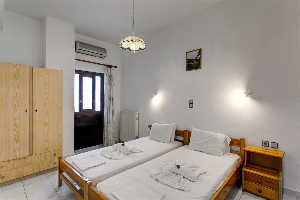 Artemis Apartments Stalos Exterior photo